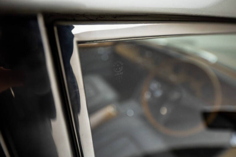 1967 Bentley T1 Saloon