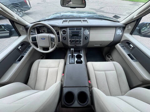 2011 Ford Expedition XLT