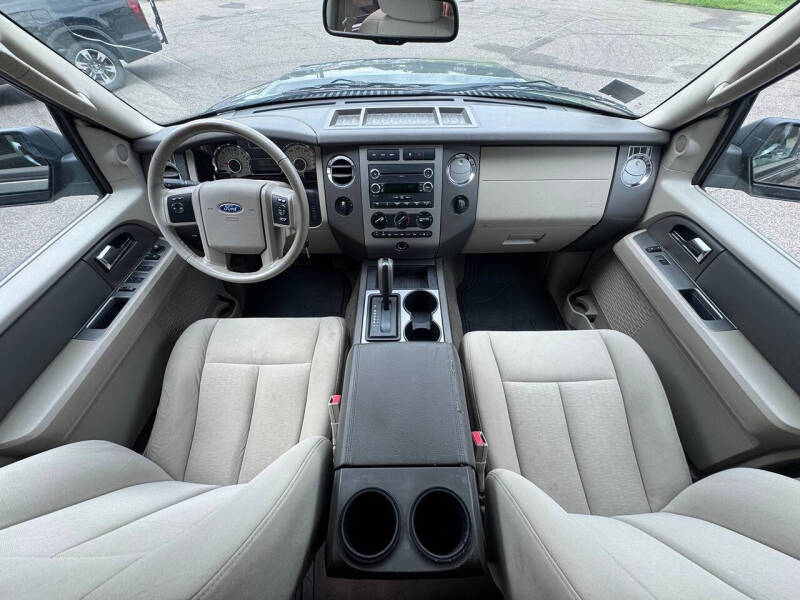 2011 Ford Expedition XLT