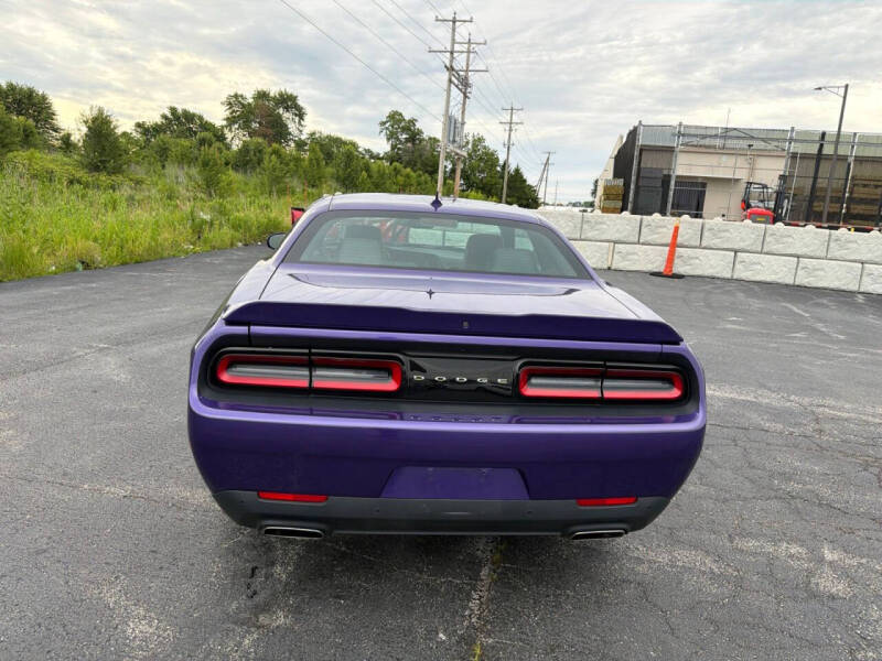 2016 Dodge Challenger SXT