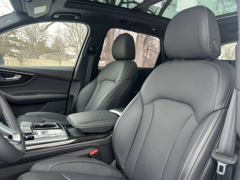 2025 Audi Q7 quattro Prestige 55 TFSI