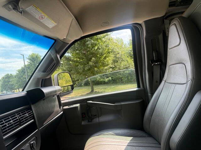 2023 Chevrolet Express 2500