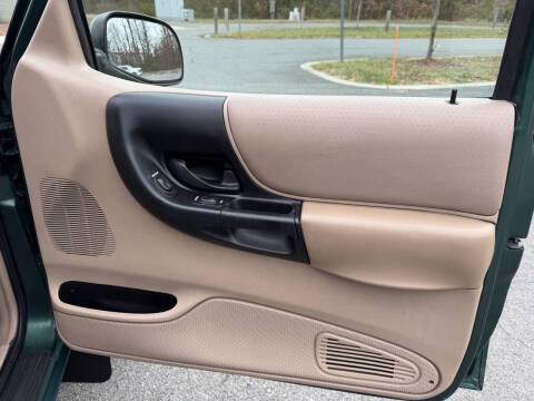 1999 Mazda B-Series B3000 SE