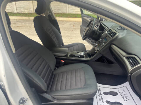 2018 Ford Fusion Hybrid SE