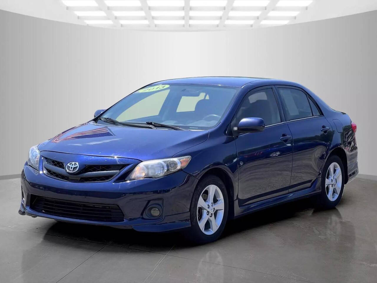 2013 Toyota Corolla for sale at Used Cars Toledo in Oregon, OH