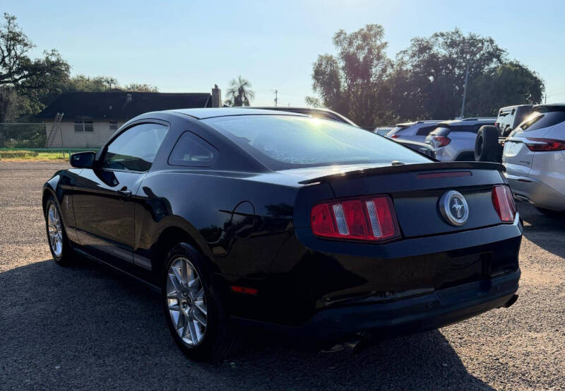 2012 Ford Mustang V6