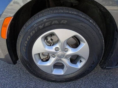 2017 Chrysler Pacifica Hybrid Premium