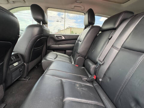 2016 Nissan Pathfinder SL