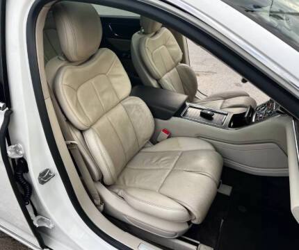 2017 Lincoln Continental Select