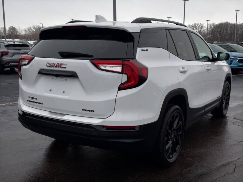 2023 GMC Terrain SLE