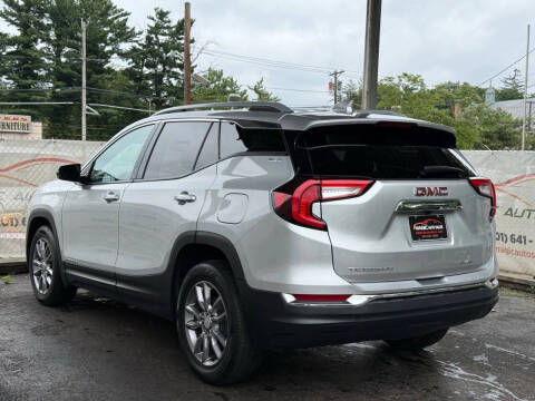 2022 GMC Terrain SLT