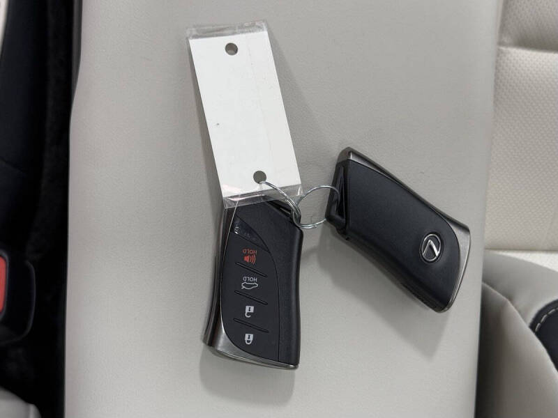 2025 Lexus ES 350 Ultra Luxury