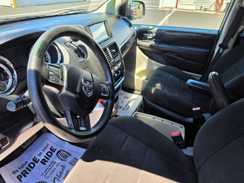 2013 Dodge Grand Caravan SE
