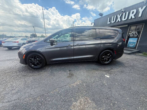2019 Chrysler Pacifica Touring L