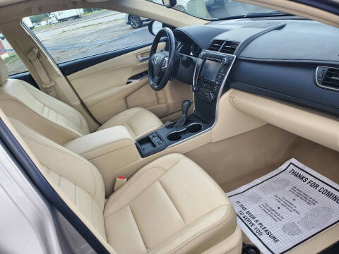 2015 Toyota Camry Hybrid XLE