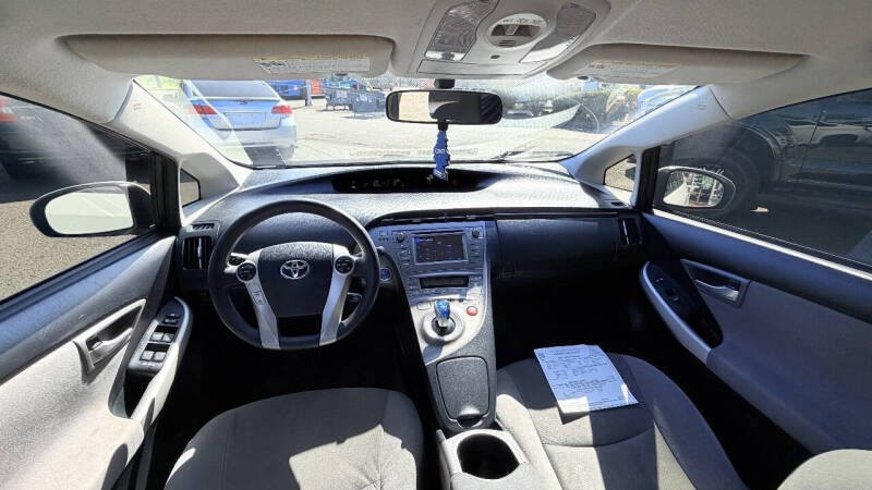 2013 Toyota Prius Two