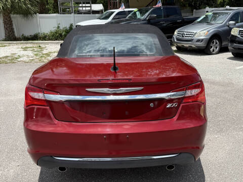 2014 Chrysler 200 Limited