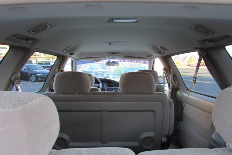 2002 Toyota Sienna CE