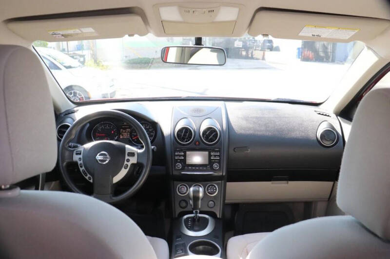 2013 Nissan Rogue SV