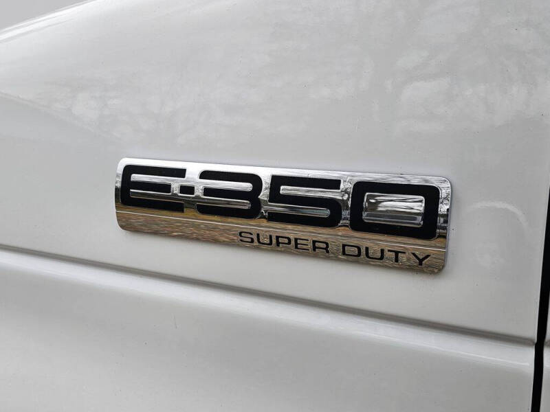 2024 Ford E-Series