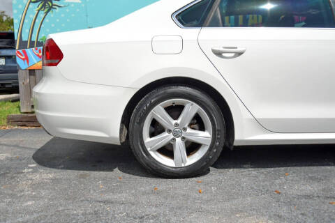 2014 Volkswagen Passat 1.8T SE