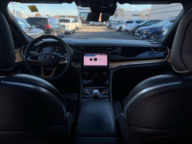 2023 Jeep Grand Cherokee Summit