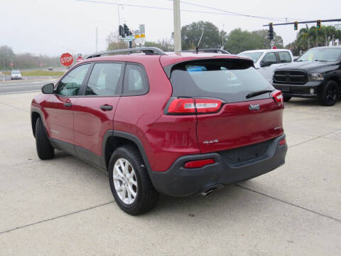 2015 Jeep Cherokee Sport