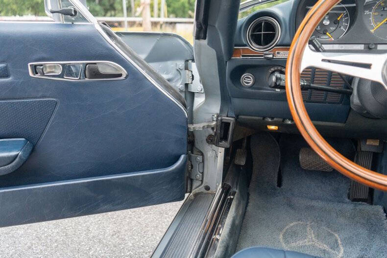 1981 Mercedes-Benz SL-Class