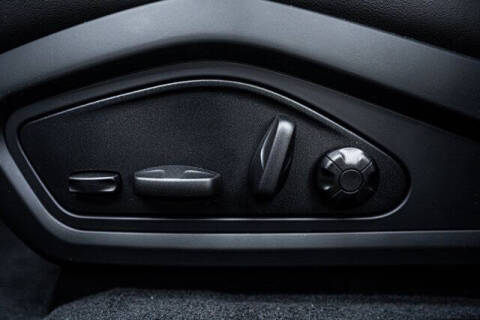 2025 Porsche Taycan 4S