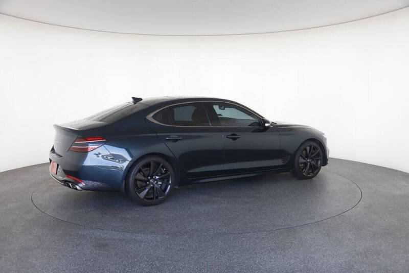 2023 Genesis G70