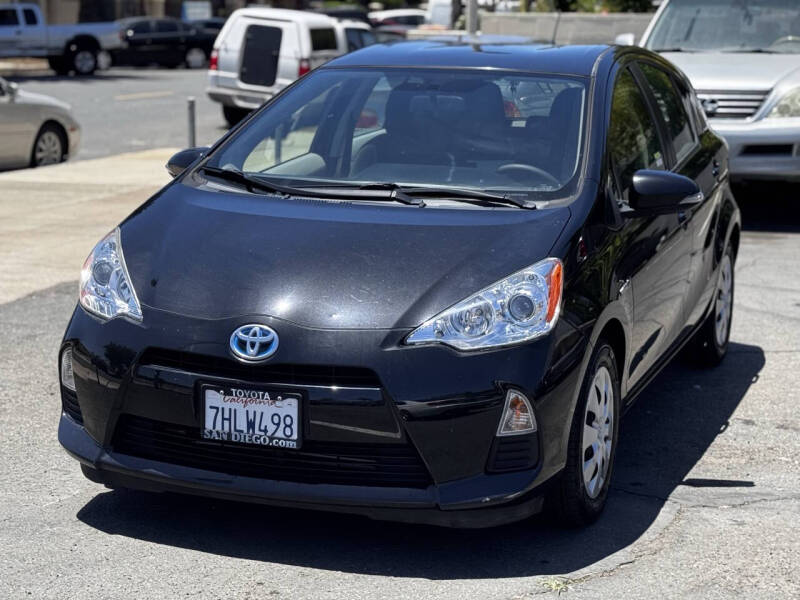 Used 2014 Toyota Prius c Two with VIN JTDKDTB33E1082569 for sale in San Diego, CA