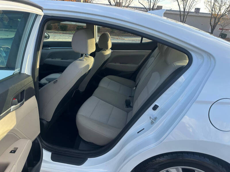 2019 Hyundai Elantra SEL