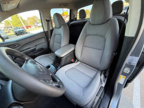 2022 GMC Canyon Elevation Standard