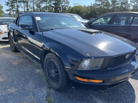 2005 Ford Mustang V6 Deluxe