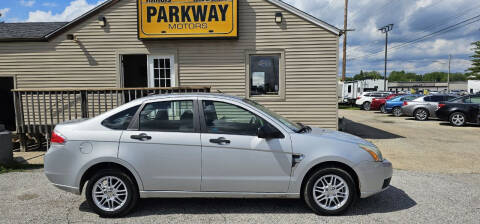 2008 Ford Focus for sale at Parkway Motors in Springfield IL