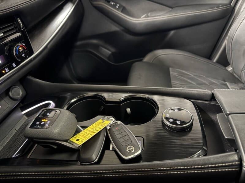 2023 Nissan Rogue Platinum