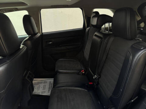 2019 Mitsubishi Outlander SE