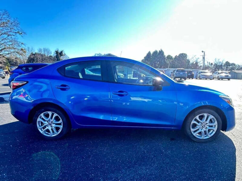 2017 Toyota Yaris iA