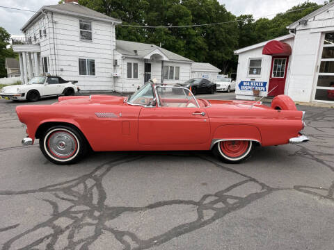 1956 Ford Thunderbird
