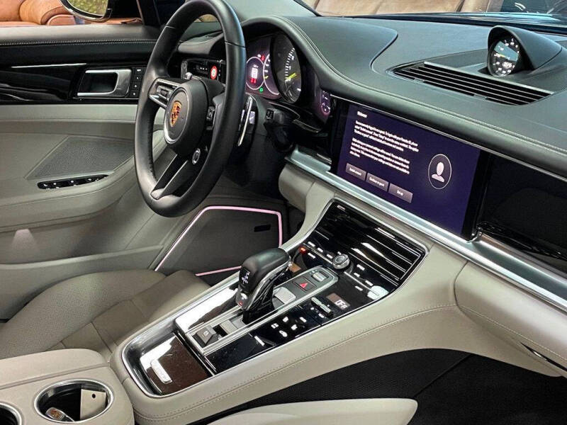 2022 Porsche Panamera 4S E-Hybrid