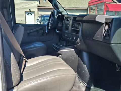 2020 Chevrolet Express 2500