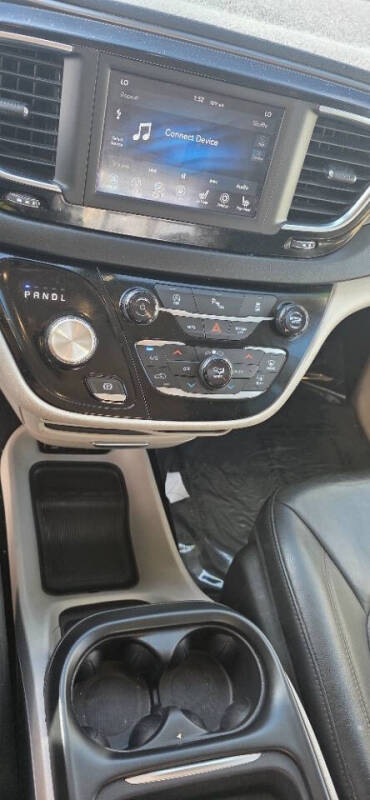 2020 Chrysler Pacifica Touring L