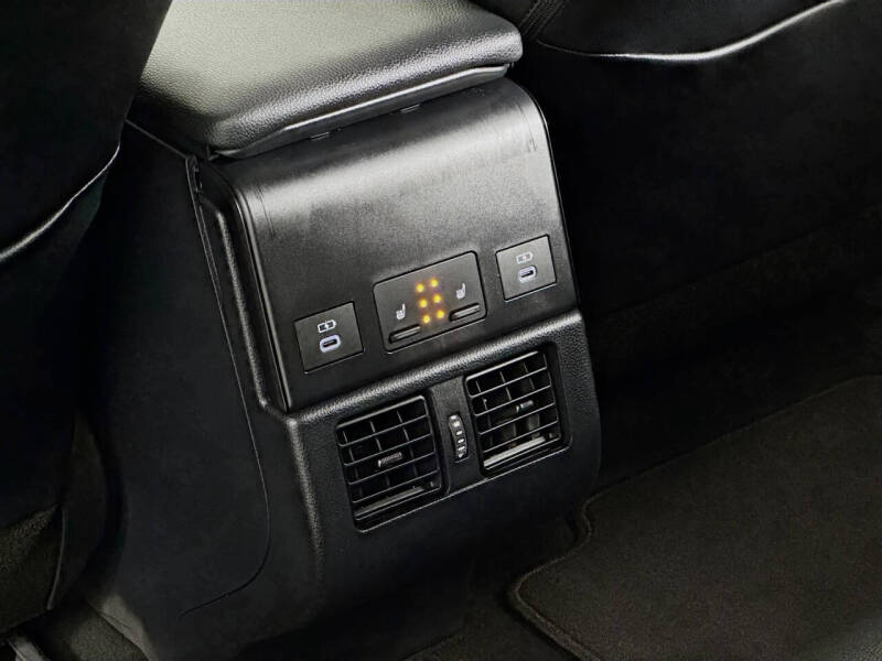 2023 Subaru Solterra Limited