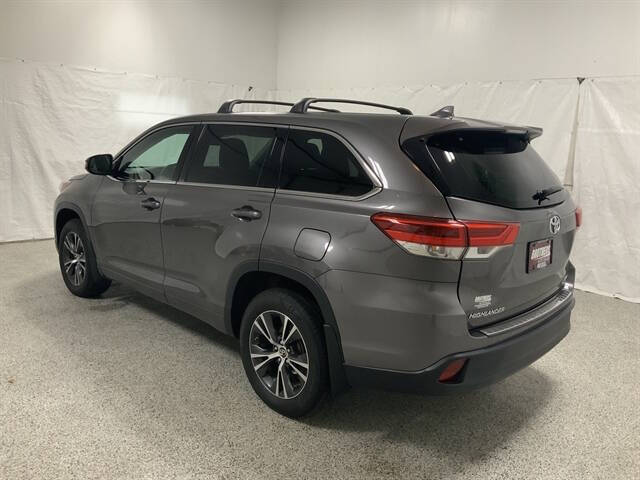 2018 Toyota Highlander LE
