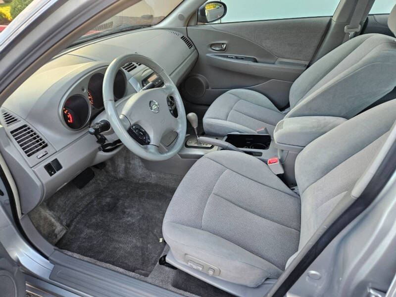 2004 Nissan Altima 3.5 SE