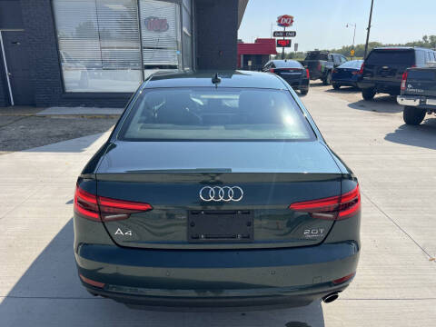 2017 Audi A4 2.0T quattro Premium