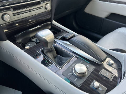 2015 Lexus LS 460