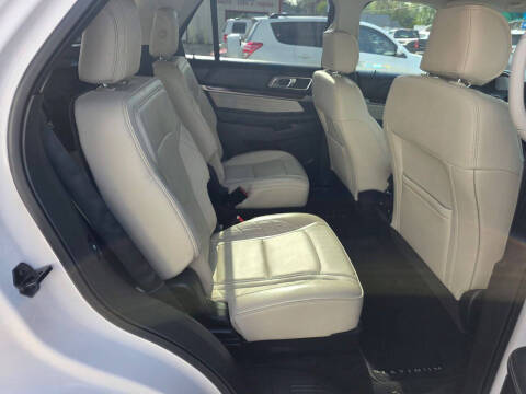 2017 Ford Explorer Platinum