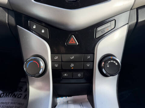 2011 Chevrolet Cruze LS