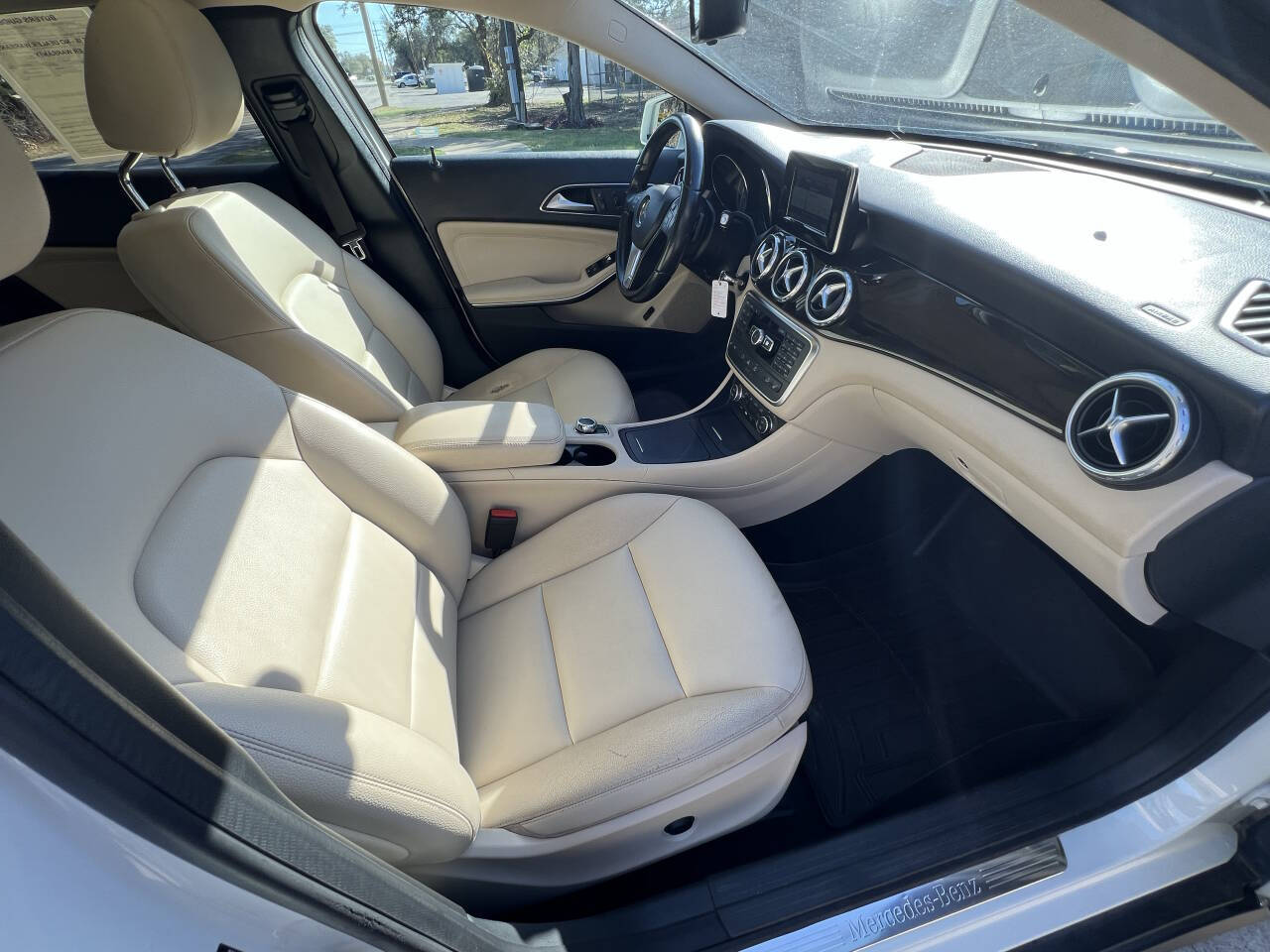 Used Car 2015 Mercedes-benz Gla  Gla 250 4matic Awd 4dr Suv For Sale Under $10,000 In Austin, Texas